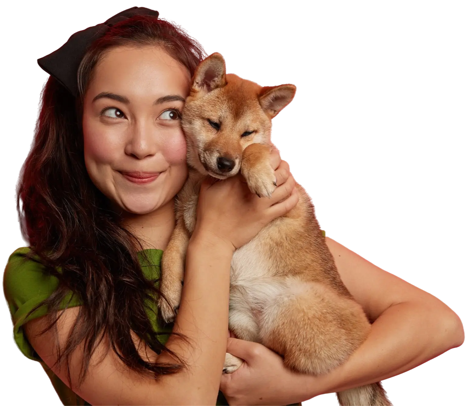 Dueña abrazando a su perro shiba inu